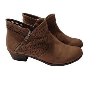 American Rag Abby 1 Taupe Ankle Boots